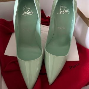 Christian Louboutin - authentic Louis queen 120